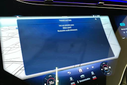 musta Mercedes-Benz EQE SUV 2023 kuva 22.