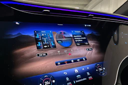 musta Mercedes-Benz EQE SUV 2023 kuva 25.