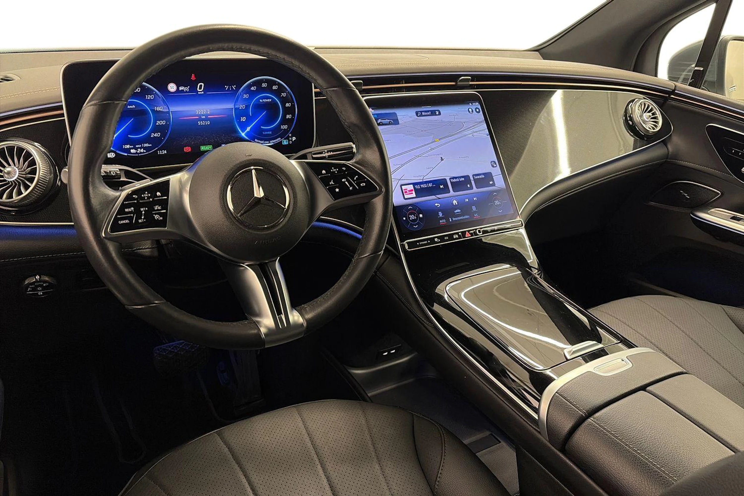Harmaa Mercedes-Benz EQE SUV 2023 kuva 6.