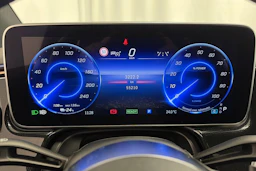 Harmaa Mercedes-Benz EQE SUV 2023 kuva 16.