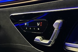 musta Mercedes-Benz EQE SUV 2023 kuva 20.