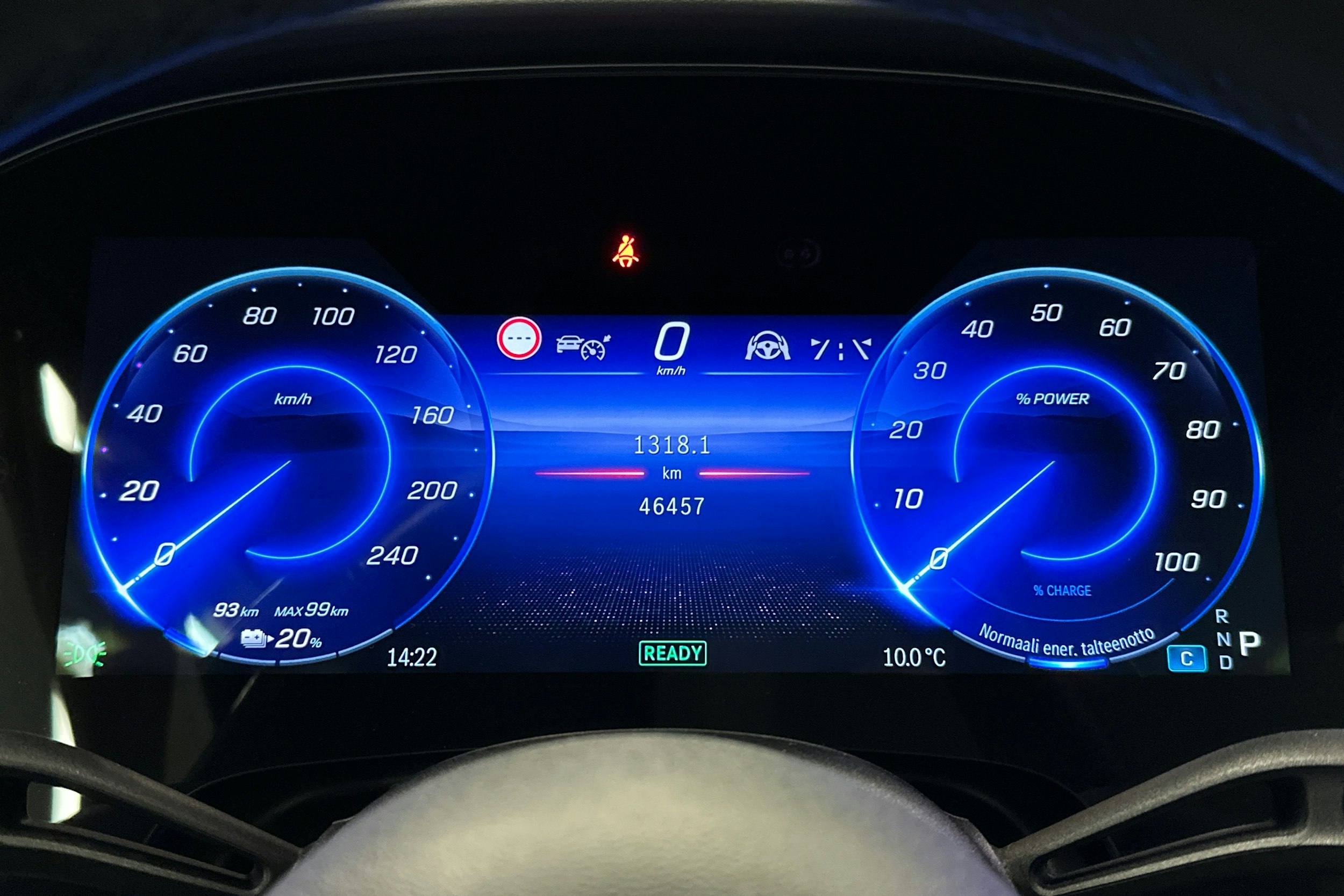 musta Mercedes-Benz EQE SUV 2023 kuva 24.