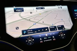 musta Mercedes-Benz EQE SUV 2023 kuva 25.