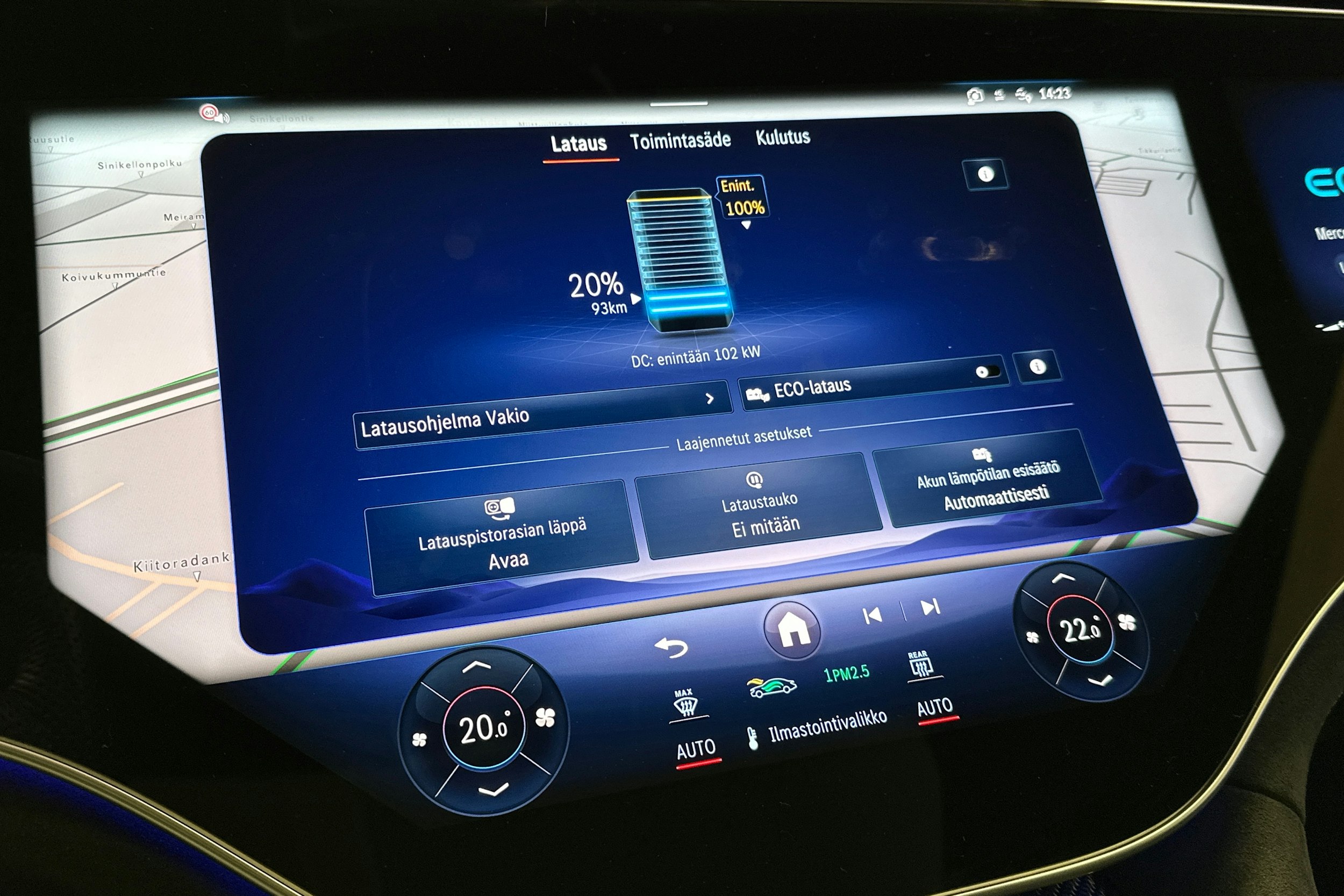 musta Mercedes-Benz EQE SUV 2023 kuva 26.