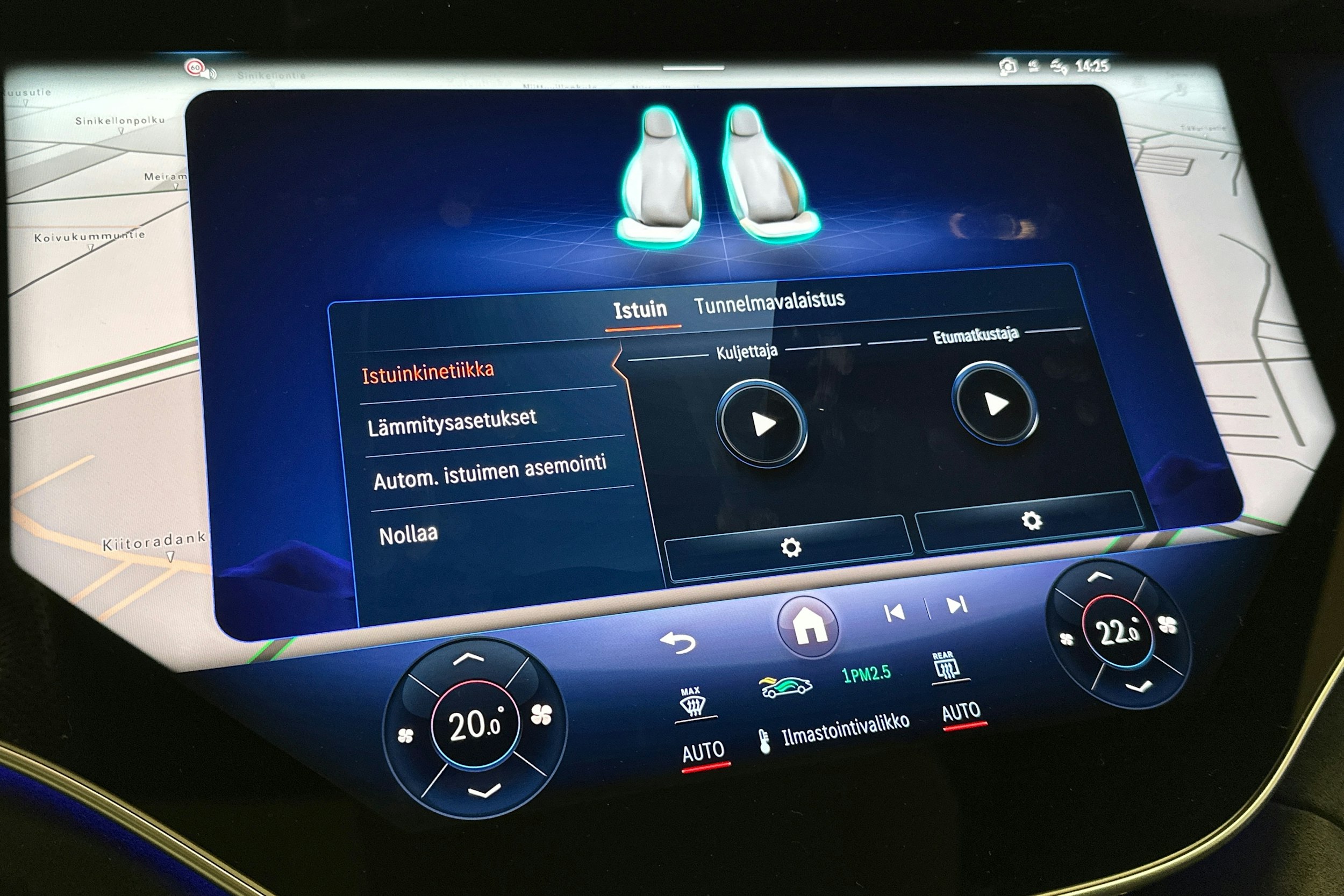 musta Mercedes-Benz EQE SUV 2023 kuva 35.