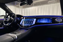 musta Mercedes-Benz EQE SUV 2023 kuva 41.