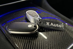 musta Mercedes-Benz EQE SUV 2023 kuva 45.