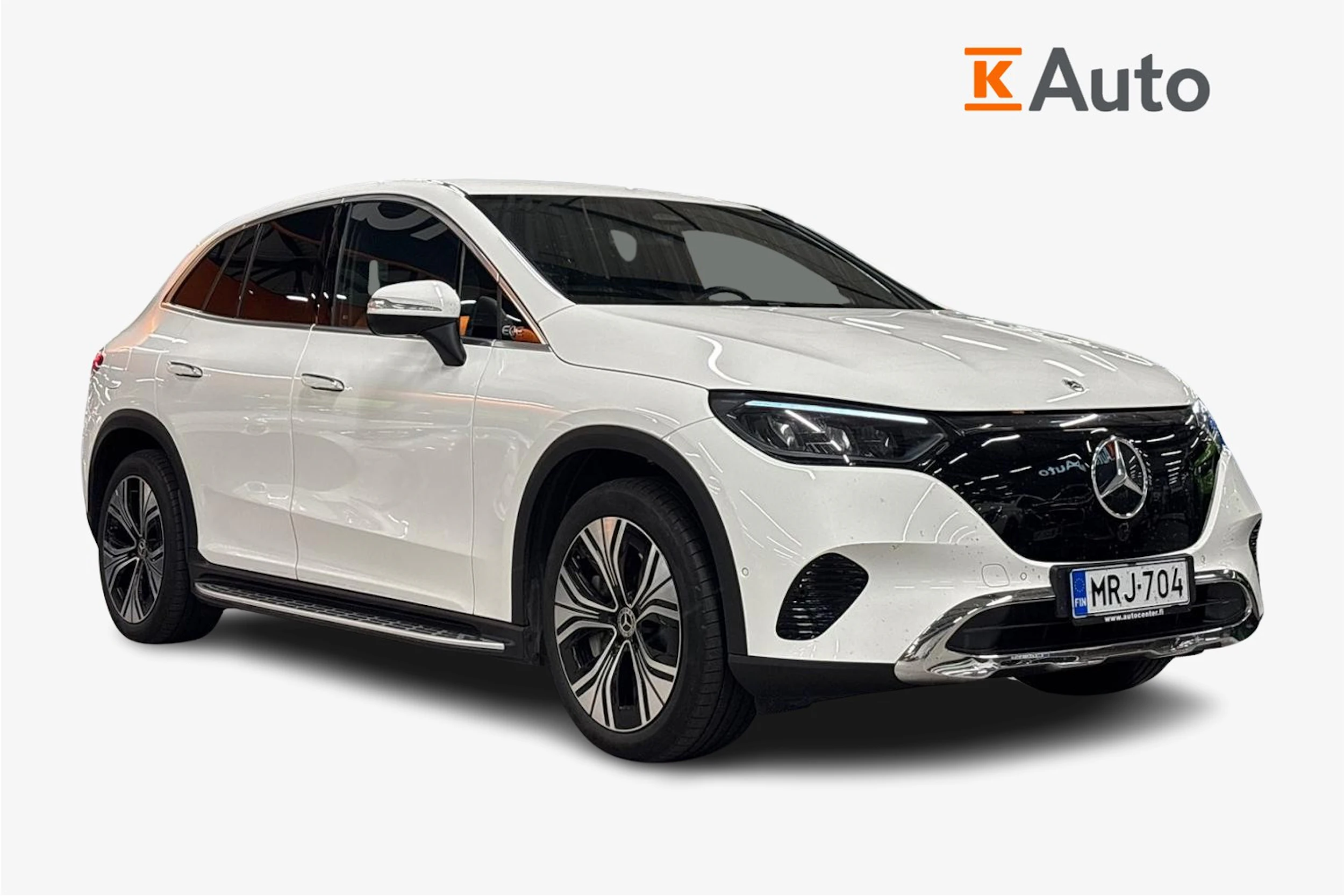 valkoinen Mercedes-Benz EQE SUV 2023 kuva 1.