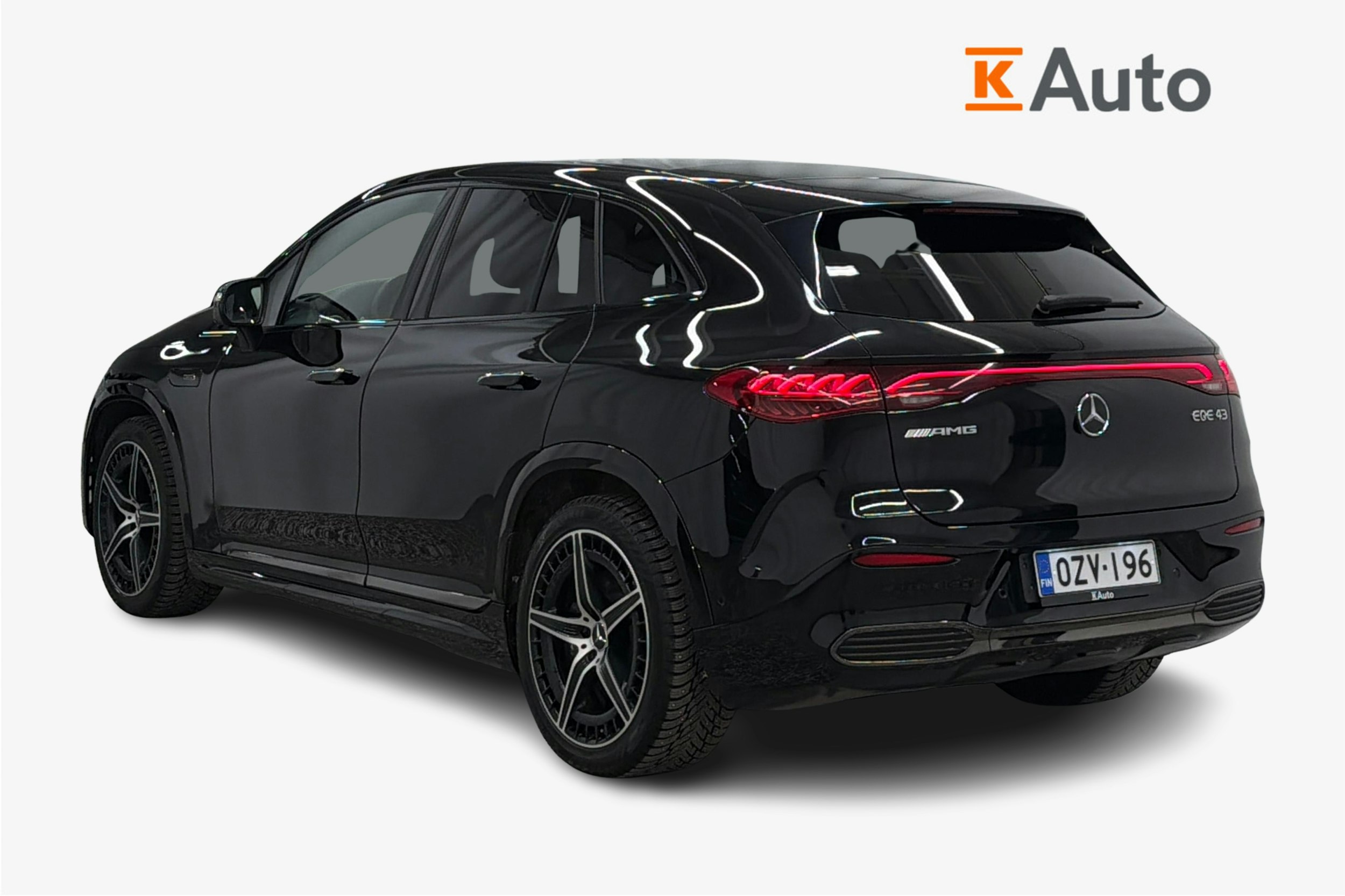 musta Mercedes-Benz EQE SUV 2023 kuva 2.