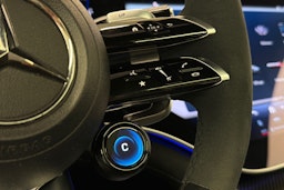 musta Mercedes-Benz EQE SUV 2023 kuva 23.