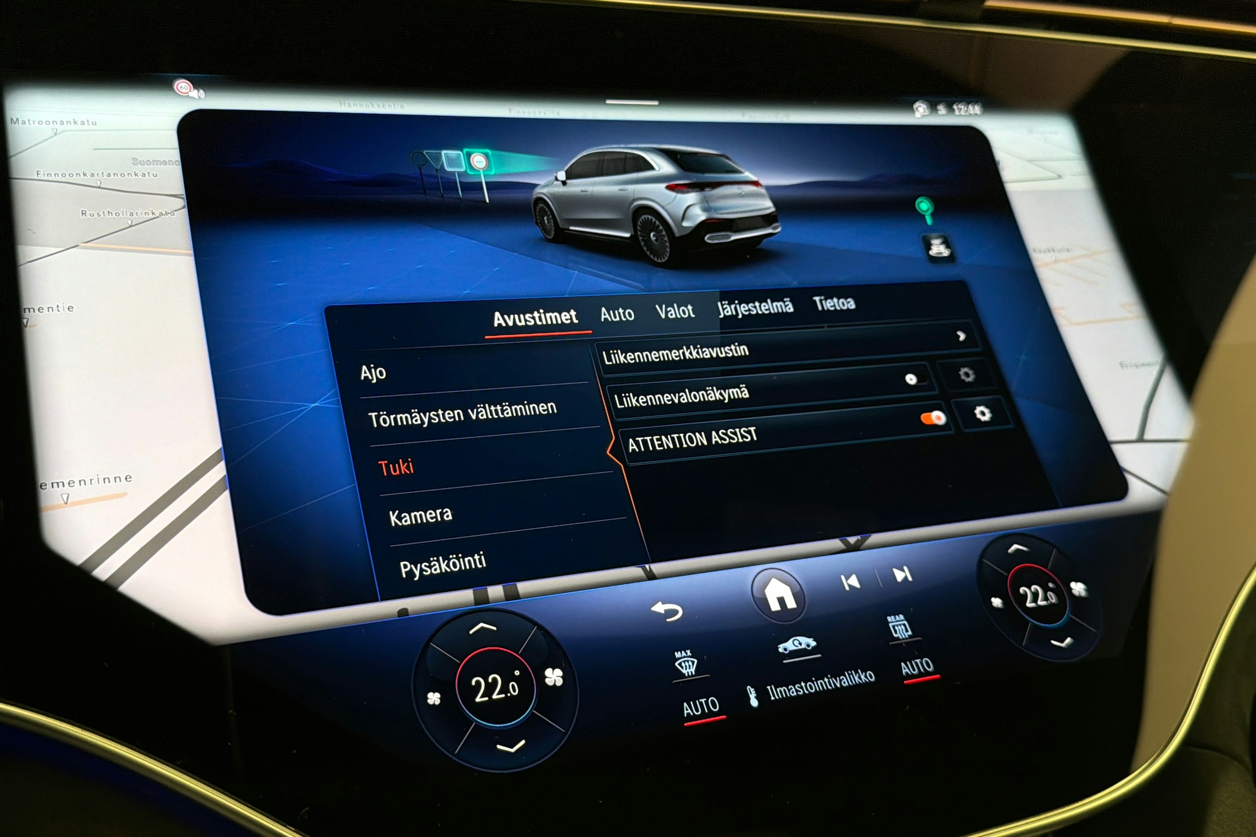 musta Mercedes-Benz EQE SUV 2023 kuva 31.