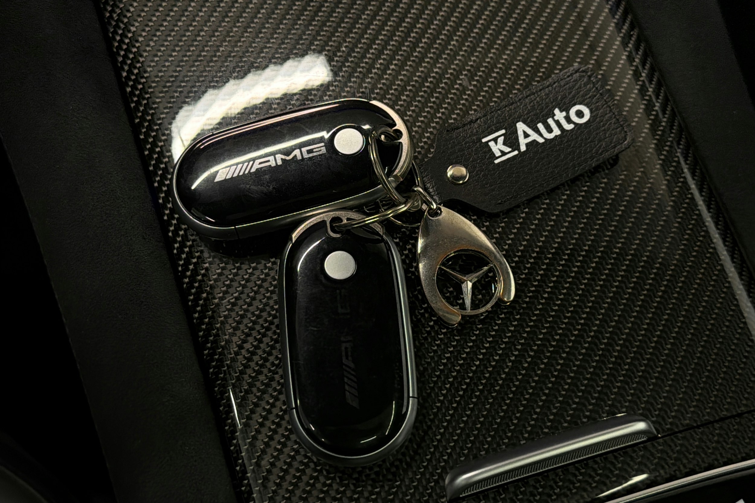 musta Mercedes-Benz EQE SUV 2023 kuva 36.