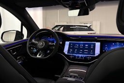 musta Mercedes-Benz EQE SUV 2023 kuva 38.