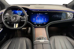 Musta Mercedes-Benz EQE SUV 2023 kuva 7.