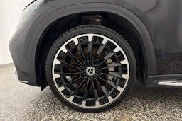 Musta Mercedes-Benz EQE SUV 2023 kuva 10.