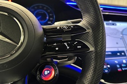 harmaa Mercedes-Benz EQE SUV 2023 kuva 12.