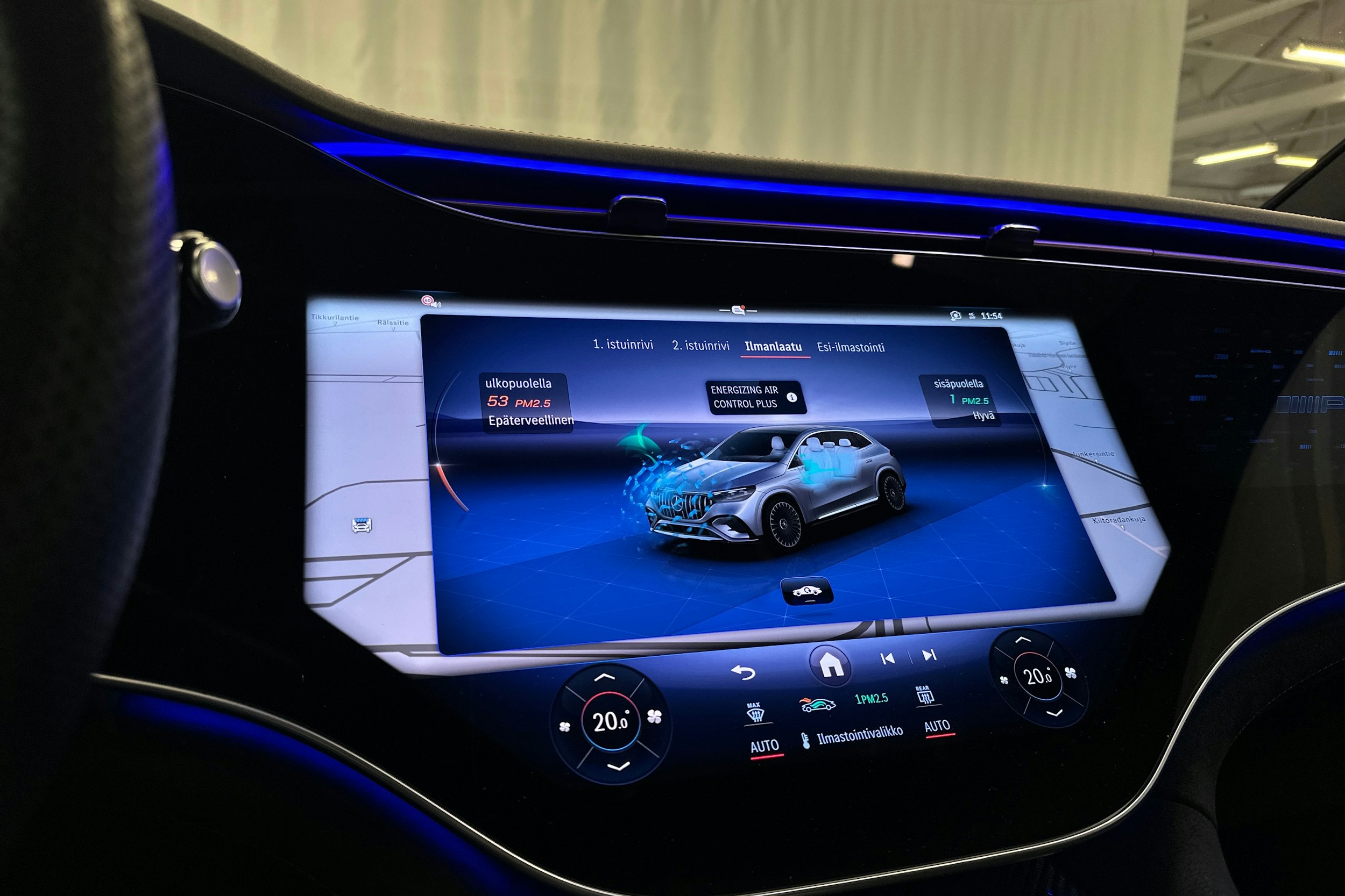 harmaa Mercedes-Benz EQE SUV 2023 kuva 17.