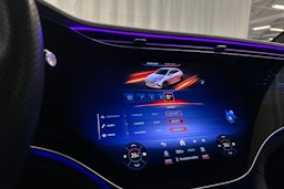 harmaa Mercedes-Benz EQE SUV 2023 kuva 19.