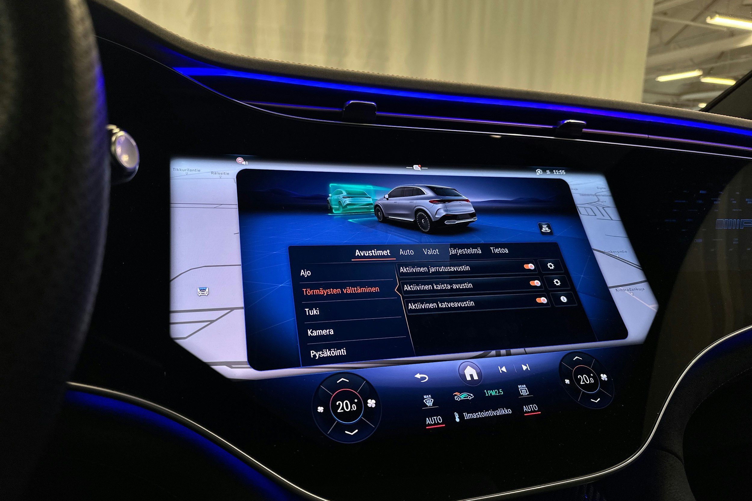 harmaa Mercedes-Benz EQE SUV 2023 kuva 21.