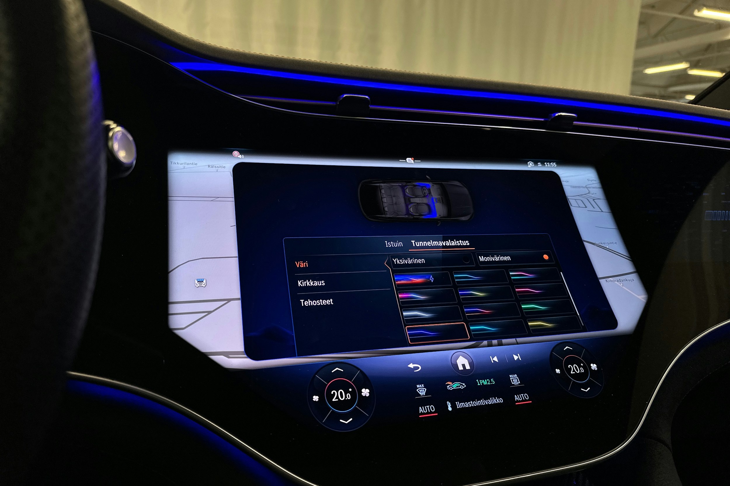 harmaa Mercedes-Benz EQE SUV 2023 kuva 23.