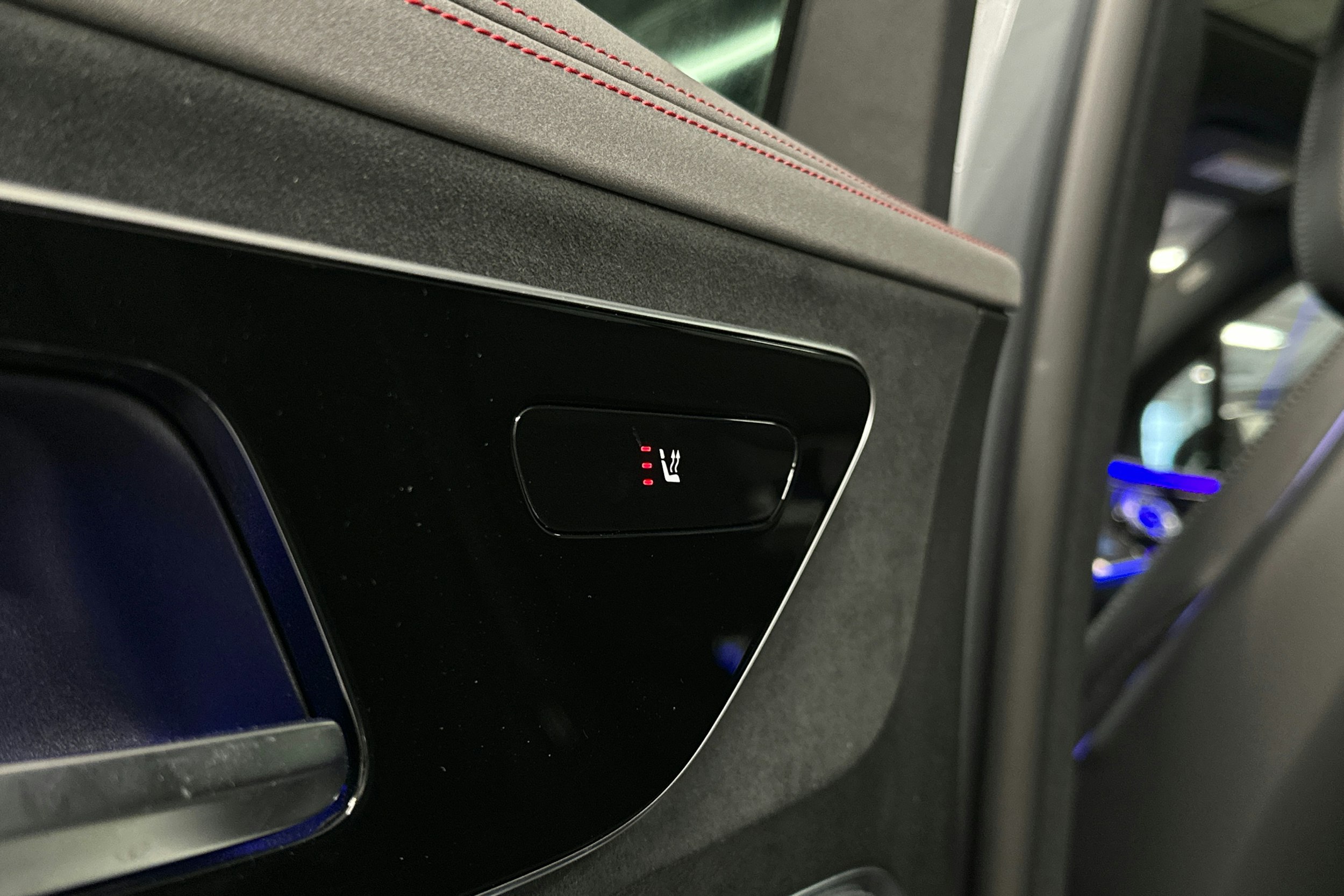 harmaa Mercedes-Benz EQE SUV 2023 kuva 37.