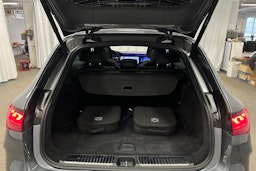 harmaa Mercedes-Benz EQE SUV 2023 kuva 38.