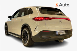 valkoinen Mercedes-Benz EQE SUV 2023 kuva 2.