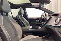 valkoinen Mercedes-Benz EQE SUV 2023 kuva 31.