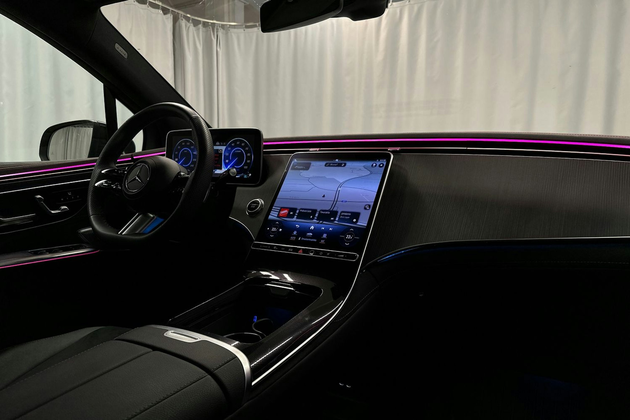 hopea Mercedes-Benz EQE SUV 2024 kuva 17.