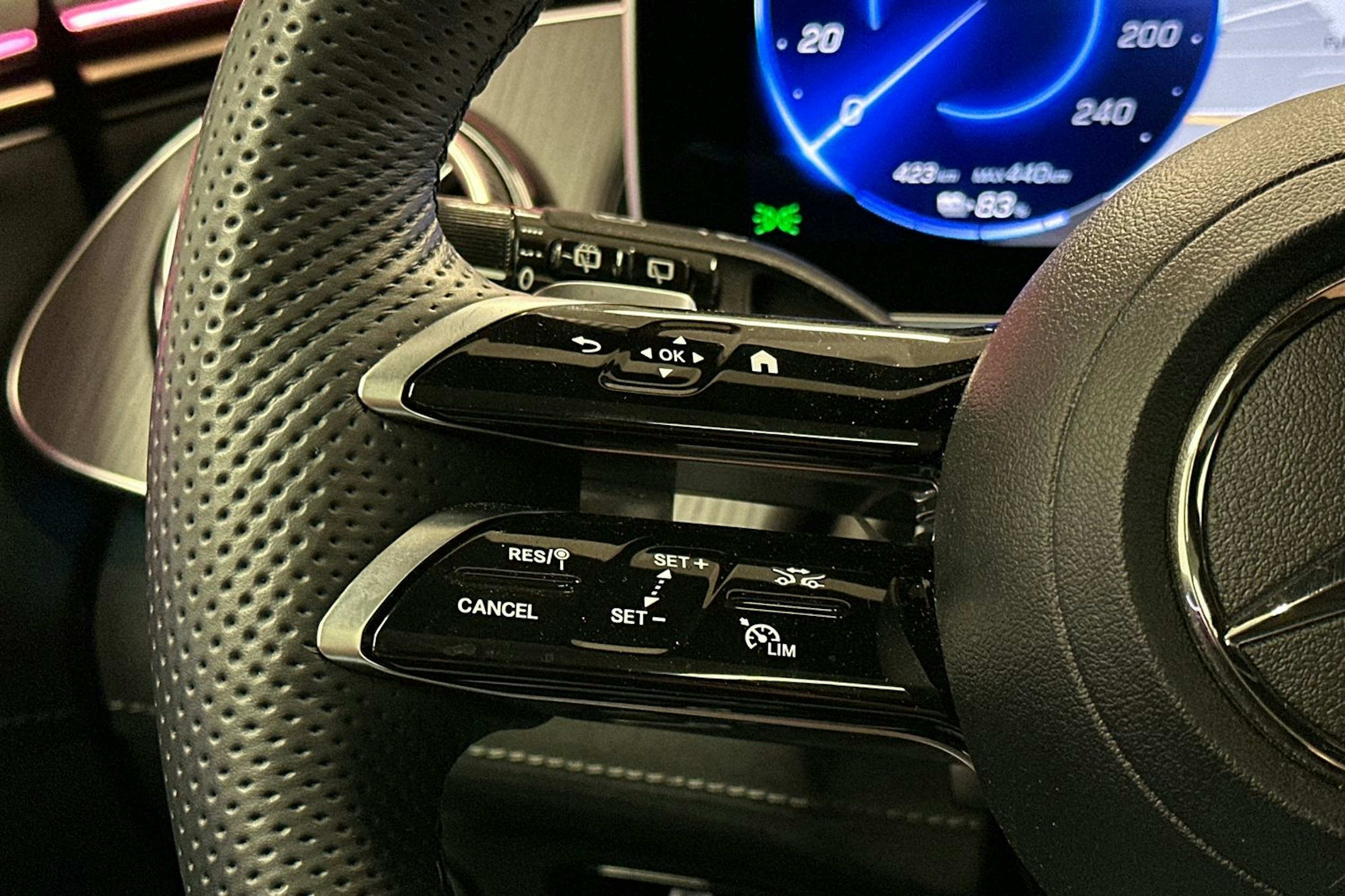 hopea Mercedes-Benz EQE SUV 2024 kuva 21.