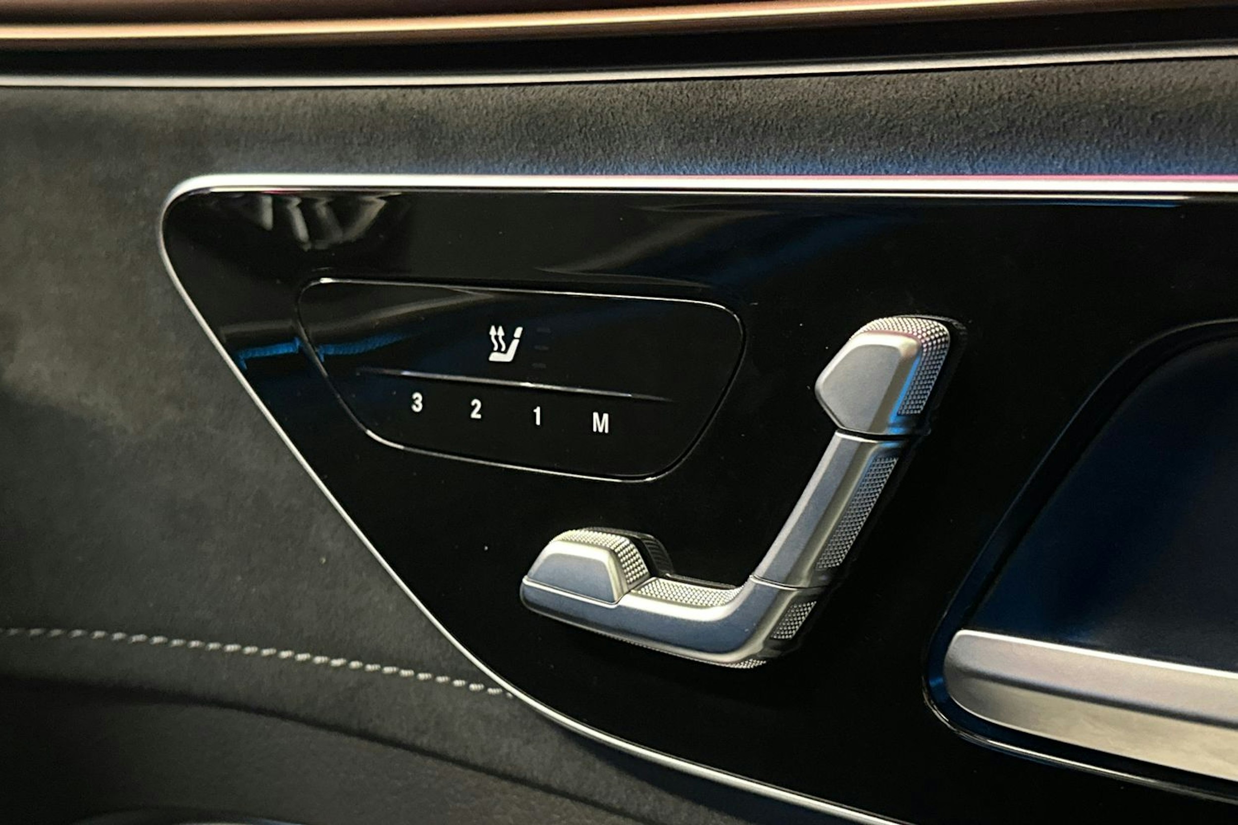 hopea Mercedes-Benz EQE SUV 2024 kuva 26.