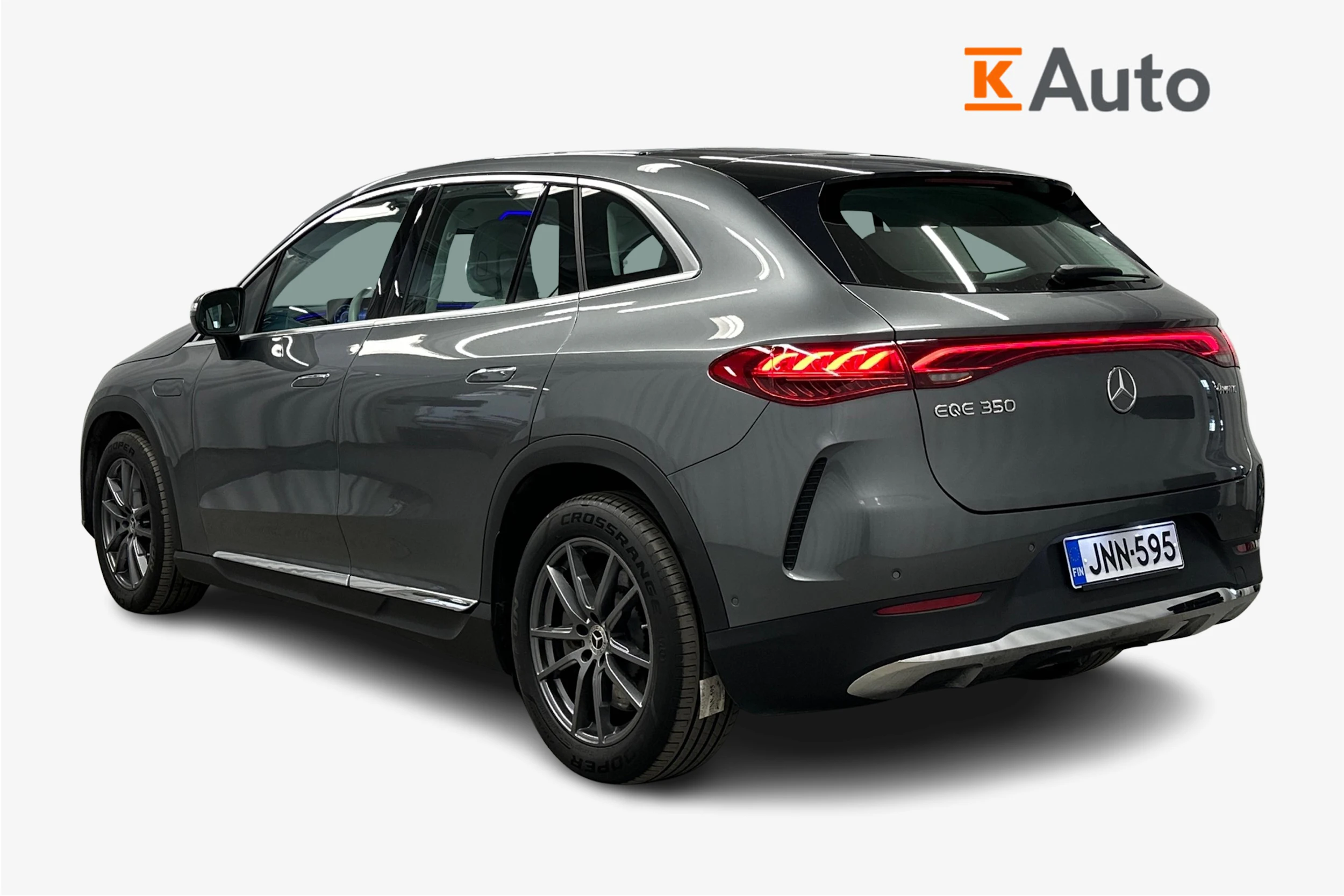 harmaa Mercedes-Benz EQE SUV 2024 kuva 3.