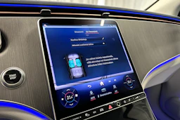 harmaa Mercedes-Benz EQE SUV 2024 kuva 20.