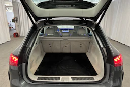harmaa Mercedes-Benz EQE SUV 2024 kuva 28.