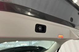 harmaa Mercedes-Benz EQE SUV 2024 kuva 30.