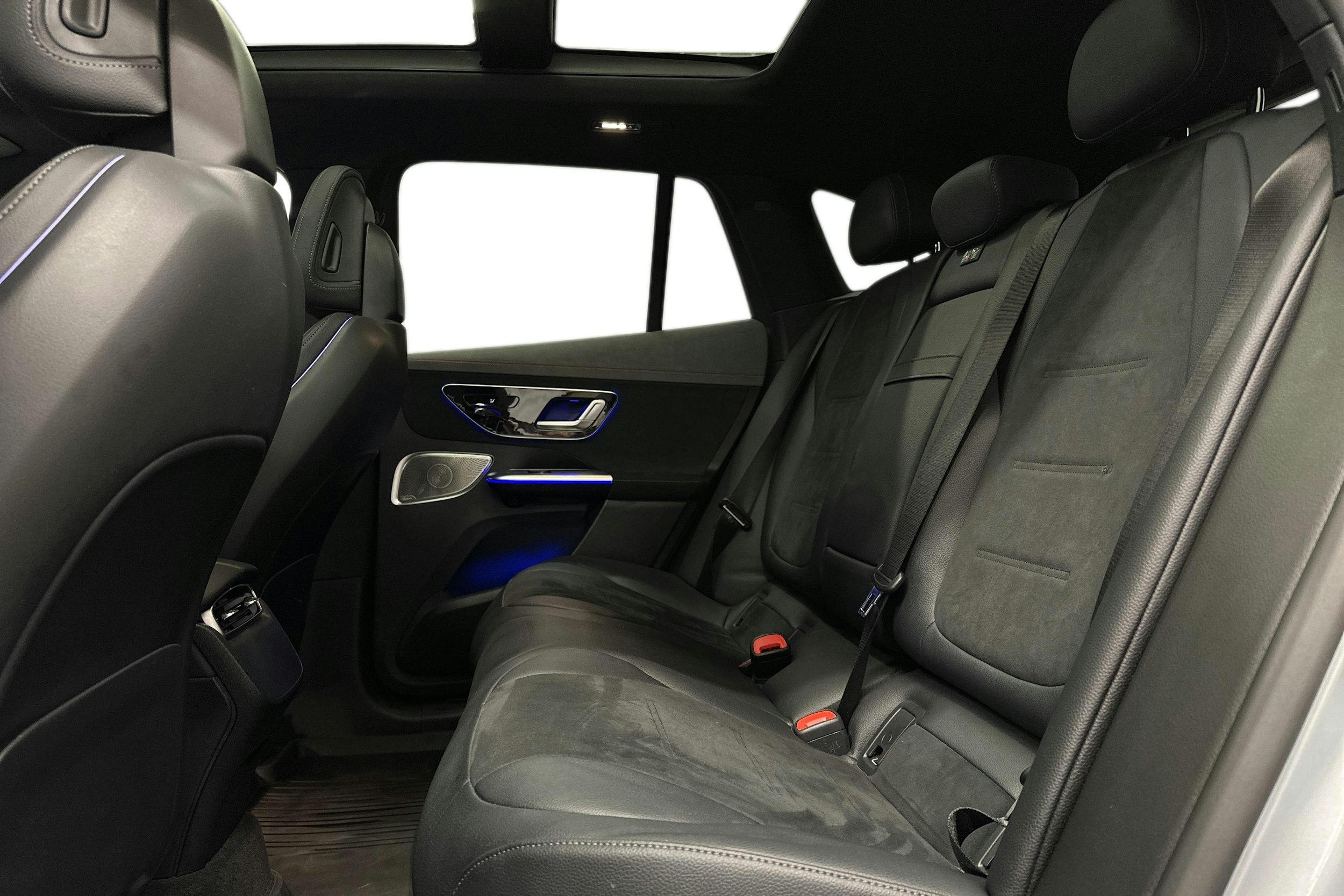 hopea Mercedes-Benz EQE SUV 2024 kuva 8.