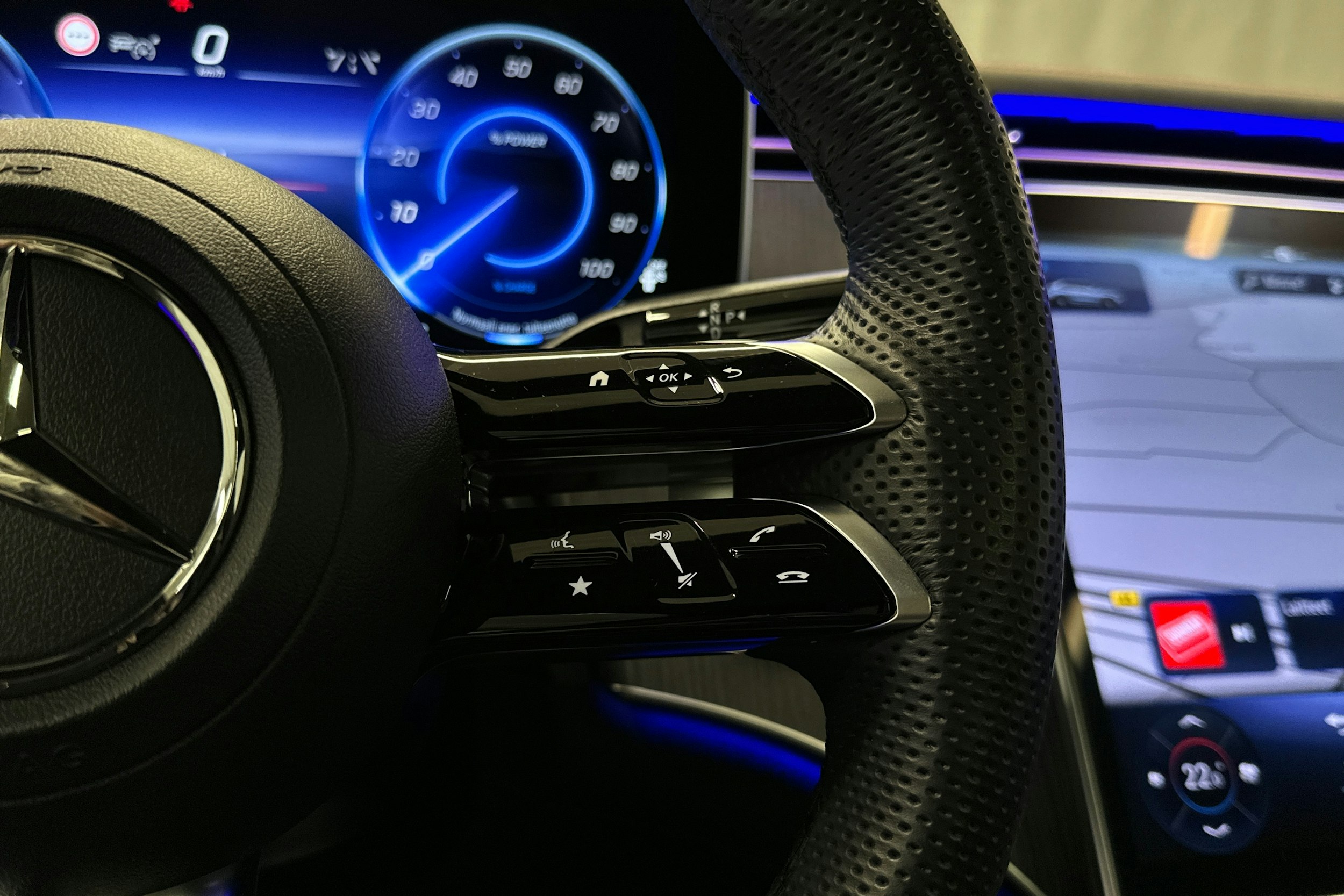 hopea Mercedes-Benz EQE SUV 2024 kuva 12.