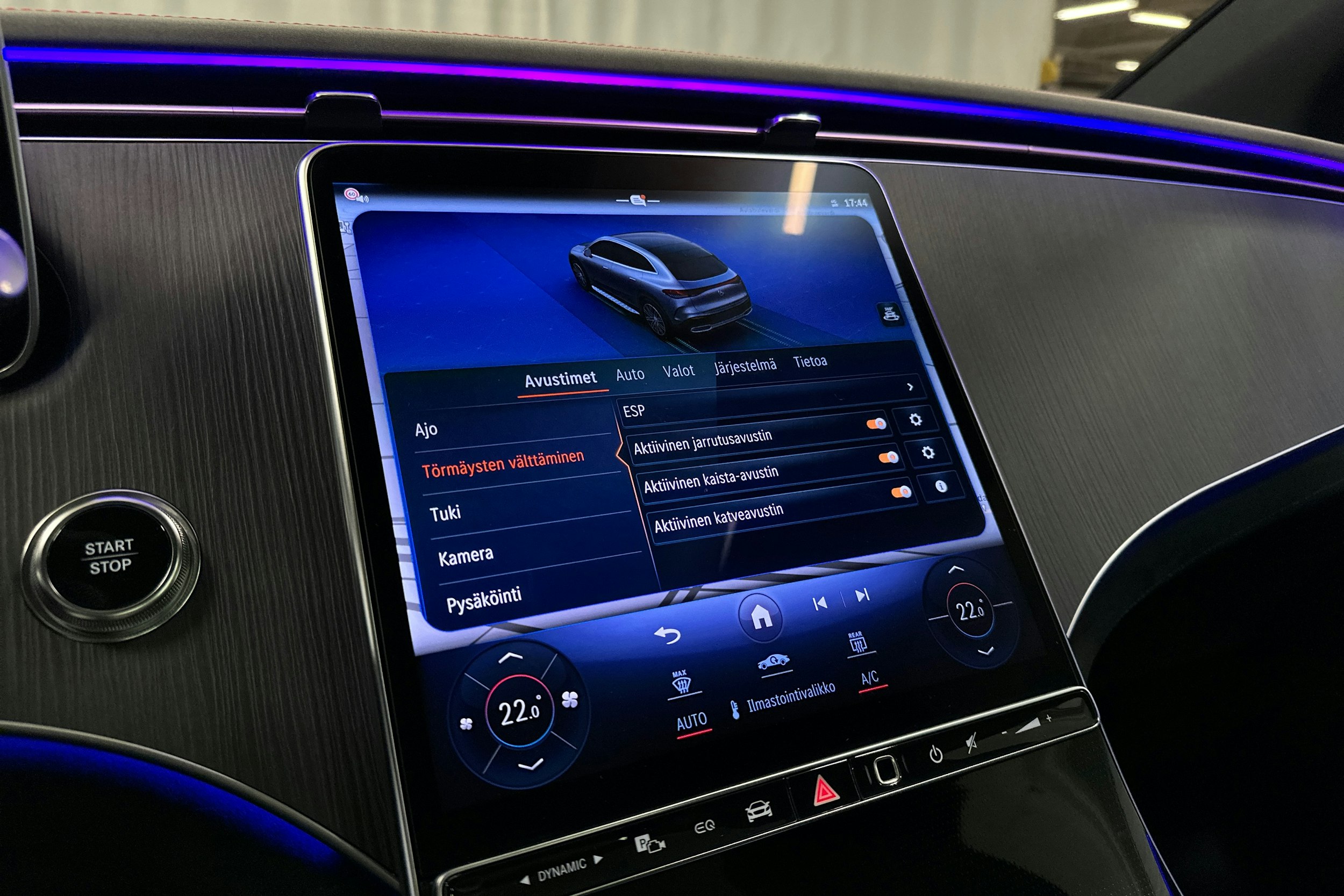 hopea Mercedes-Benz EQE SUV 2024 kuva 18.