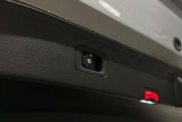 hopea Mercedes-Benz EQE SUV 2024 kuva 29.