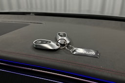 hopea Mercedes-Benz EQE SUV 2024 kuva 31.