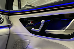 harmaa Mercedes-Benz EQE SUV 2024 kuva 26.