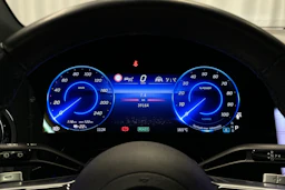 vihreä Mercedes-Benz EQE SUV 2024 kuva 17.