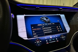 vihreä Mercedes-Benz EQE SUV 2024 kuva 28.