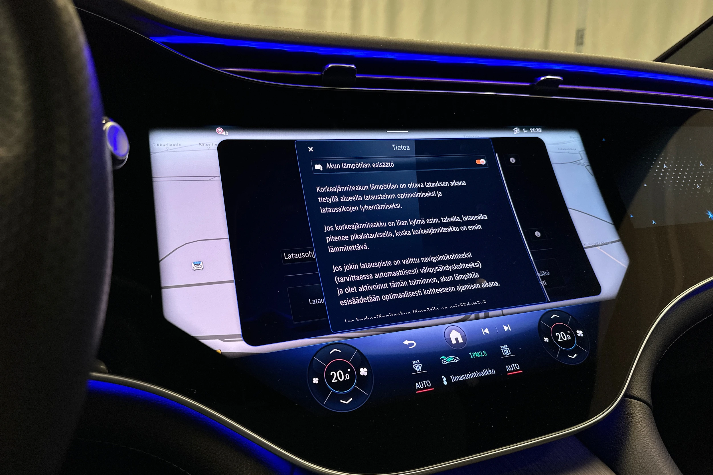 vihreä Mercedes-Benz EQE SUV 2024 kuva 31.