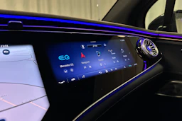 vihreä Mercedes-Benz EQE SUV 2024 kuva 34.
