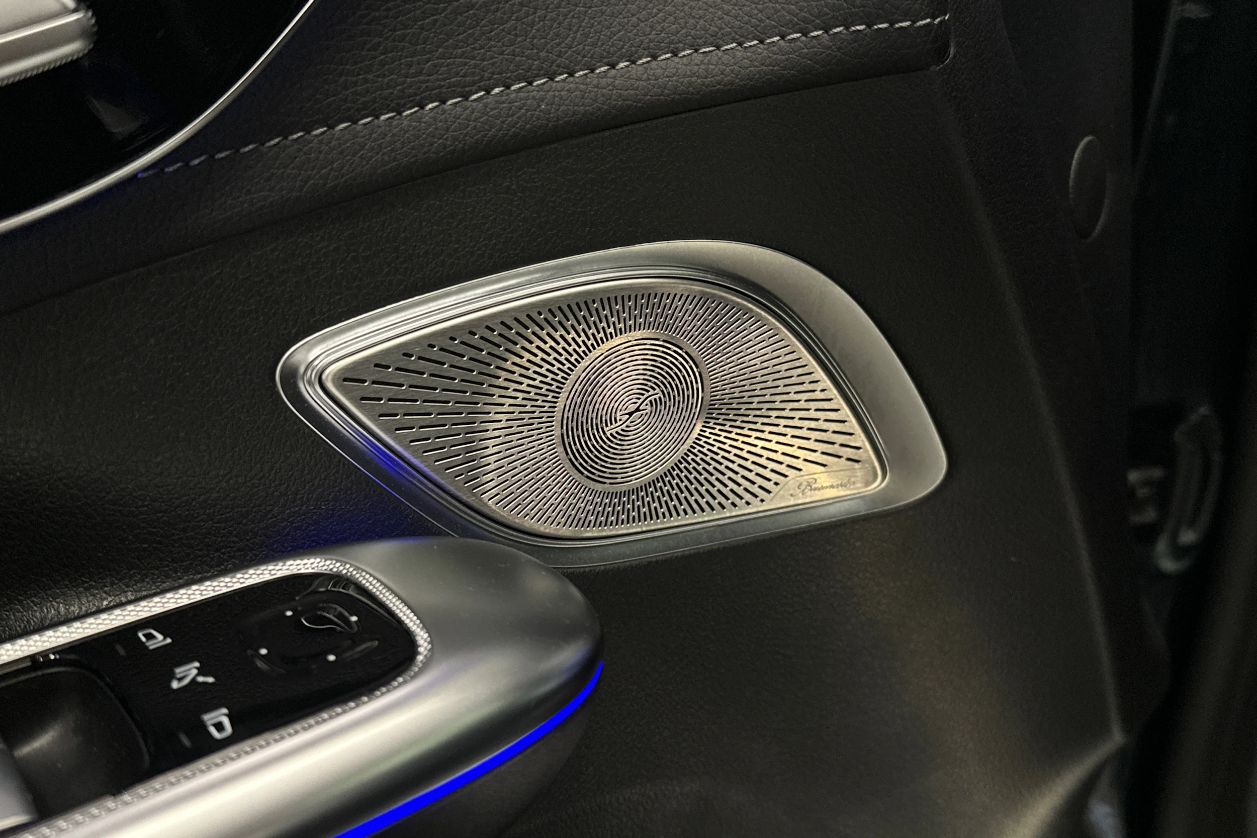 vihreä Mercedes-Benz EQE SUV 2024 kuva 35.