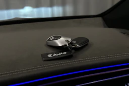 vihreä Mercedes-Benz EQE SUV 2024 kuva 43.