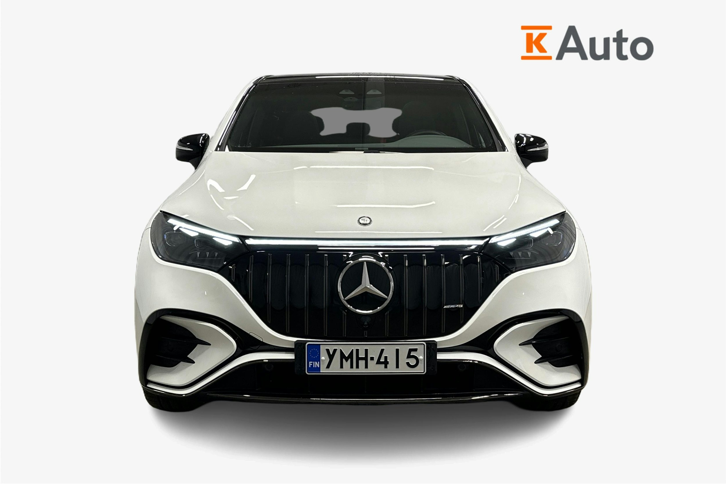 valkoinen Mercedes-Benz EQE SUV 2024 kuva 4.