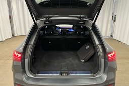 harmaa Mercedes-Benz EQE SUV 2024 kuva 28.
