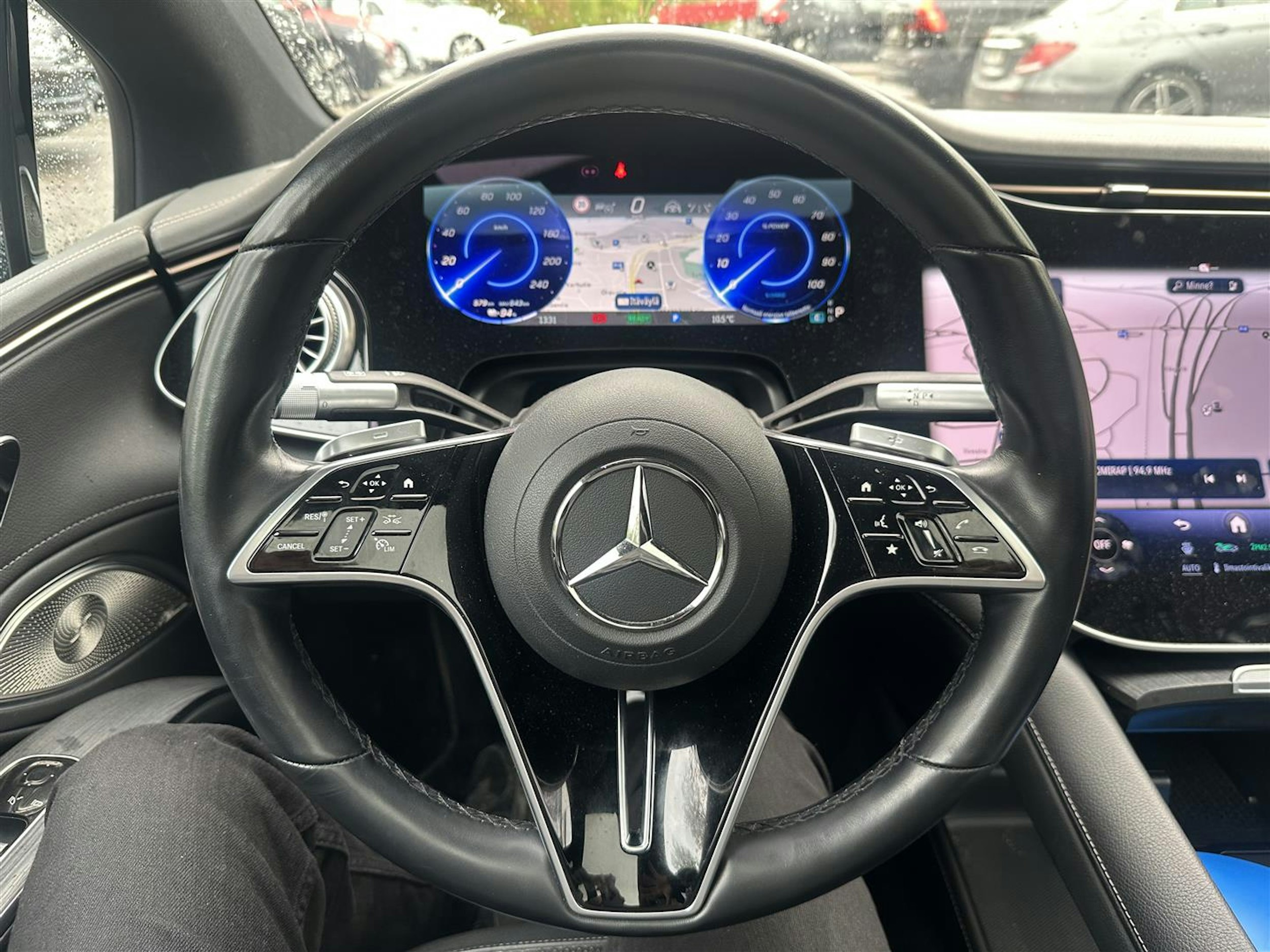 musta Mercedes-Benz EQS 2021 kuva 5.